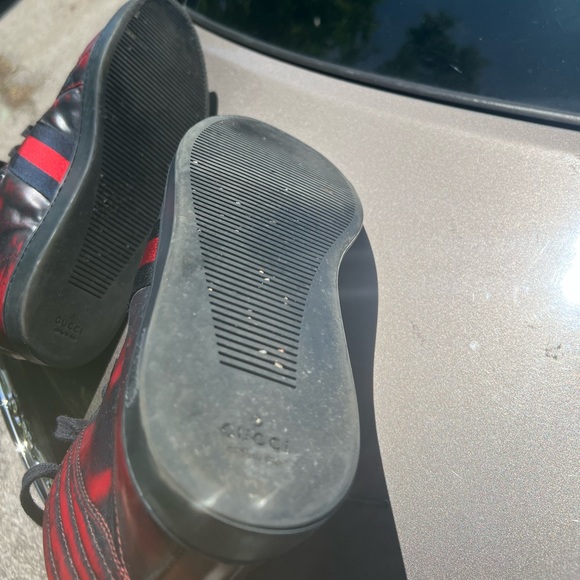 Gucci high top sneaker burgundy and navy blue size 7.5 runs big - Picture 3 of 7